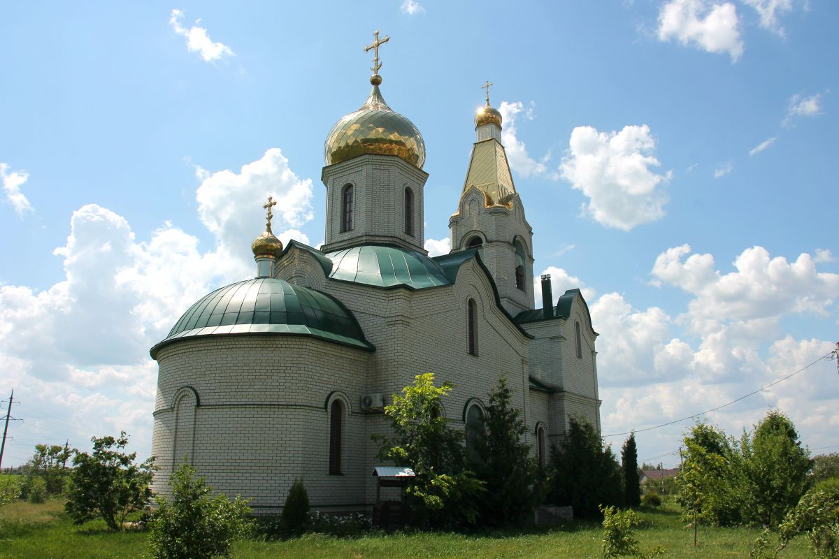Церковь Трех Святителей, Воля (Новоусманский район, Воронежская область). фасады