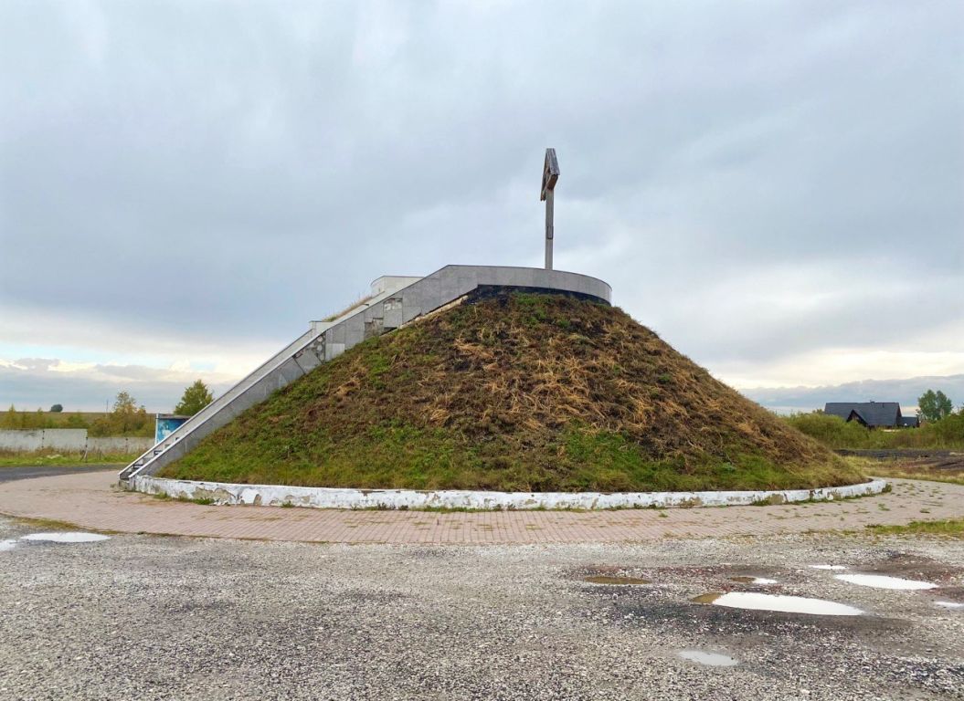 Церковь Распятия Христова, Ленинск-Кузнецкий (Ленинск-Кузнецкий район и г. Ленинск-Кузнецкий, Кемеровская область). фасады, Вид с юга