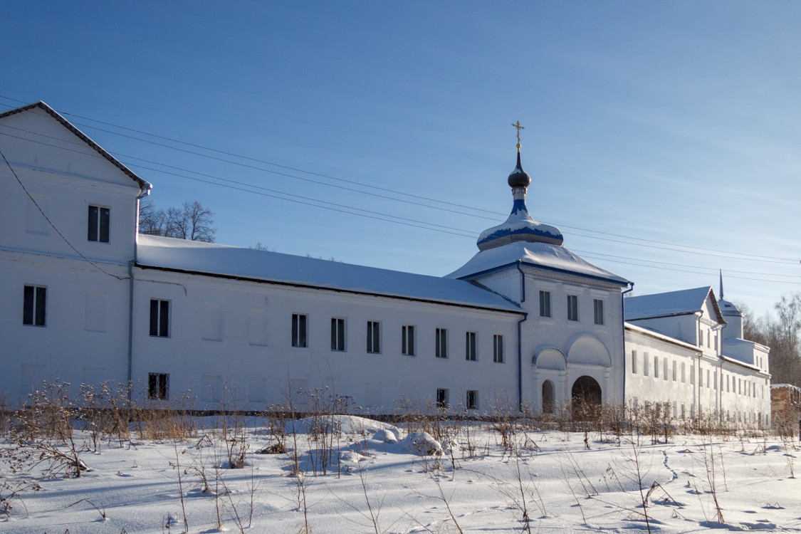 Некрасовское. Николо-Бабаевский монастырь. Церковь Успения Пресвятой Богородицы. фасады, Западный фасад