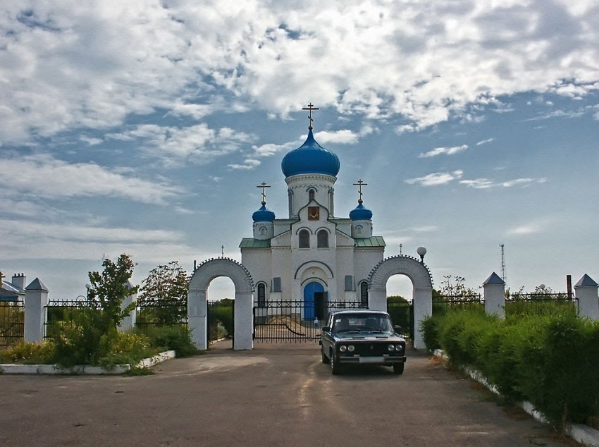 Белогорное. Церковь Покрова Пресвятой Богородицы. фасады