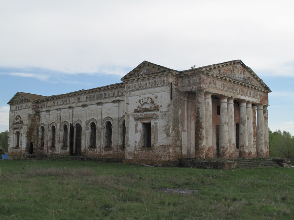 Ключи (Мордовский Ключ). Церковь Покрова Пресвятой Богородицы (старая). общий вид в ландшафте