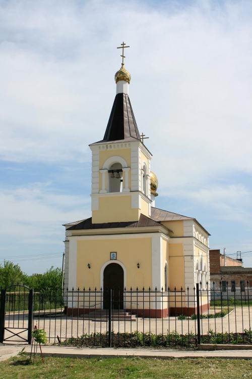 Церковь Богоявления Господня (новая), Терса (Вольский район, Саратовская область). общий вид в ландшафте