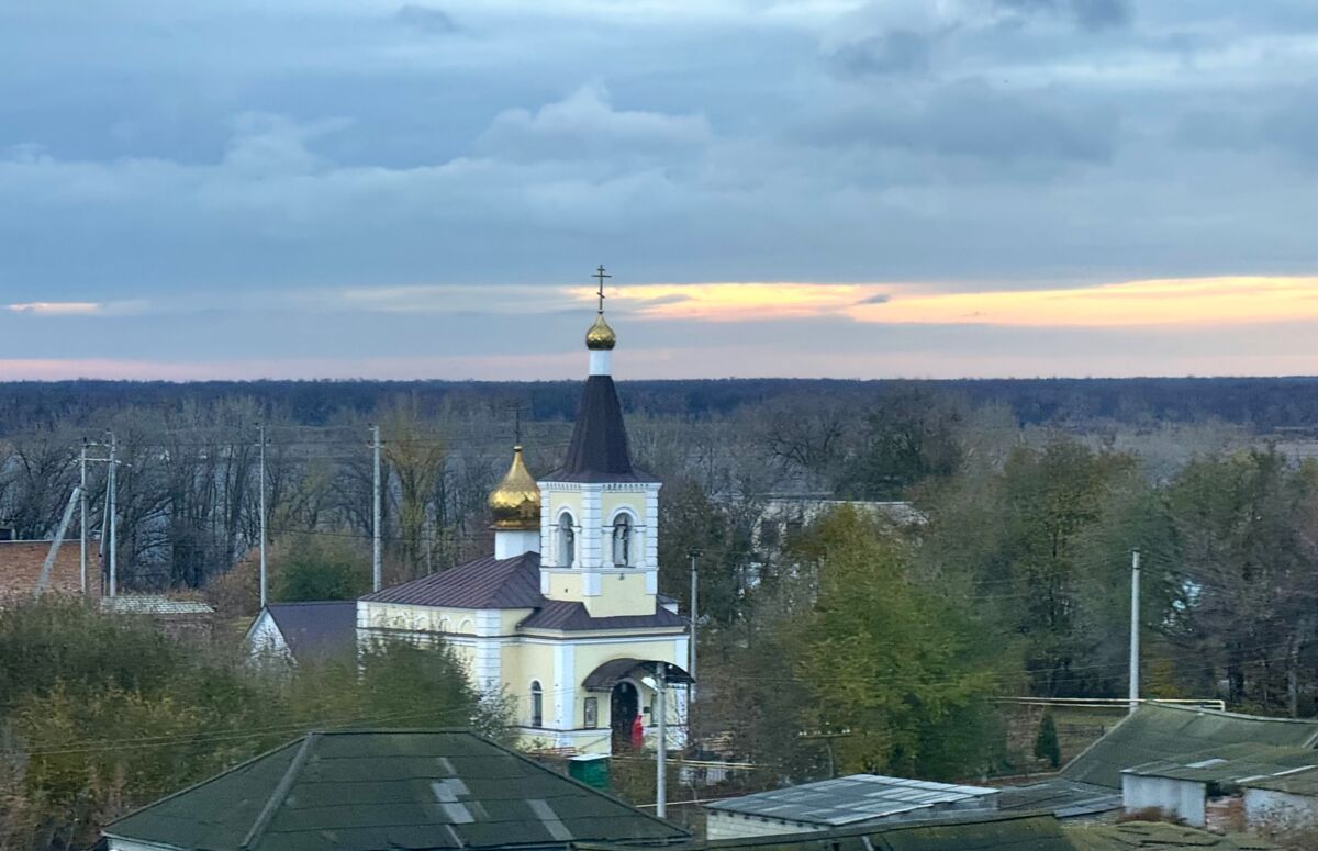 Церковь Богоявления Господня (новая), Терса (Вольский район, Саратовская область). общий вид в ландшафте, Вид из поезда