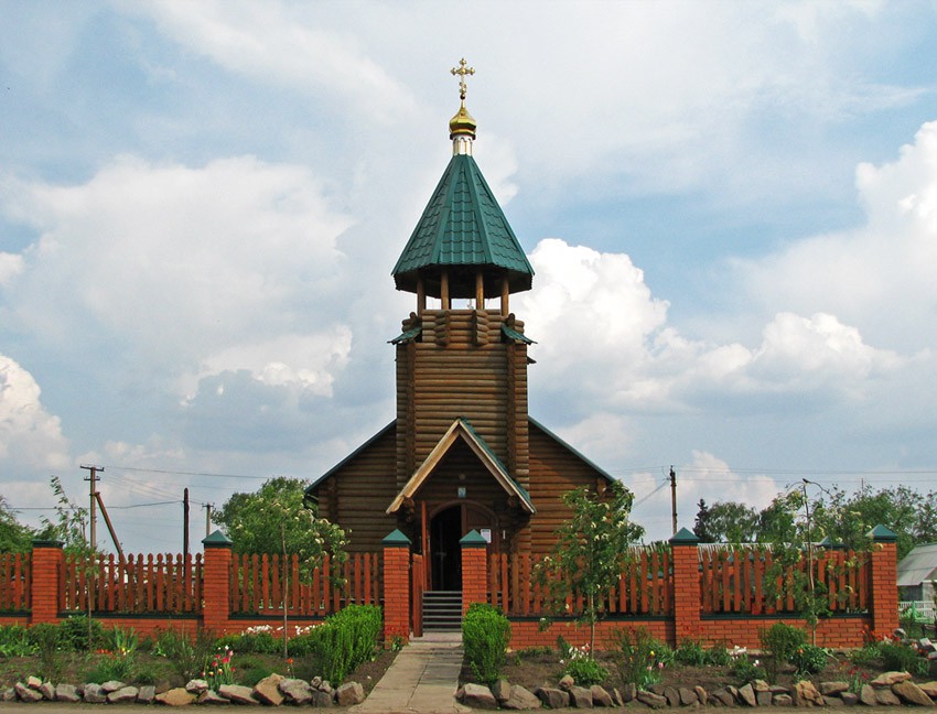 Церковь Петра и Павла, Петровка (Полтавский район, Украина, Полтавская область). общий вид в ландшафте