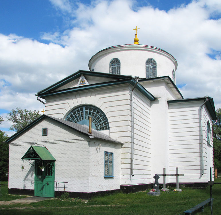 Ахтырка. Церковь Жён-мироносиц. общий вид в ландшафте