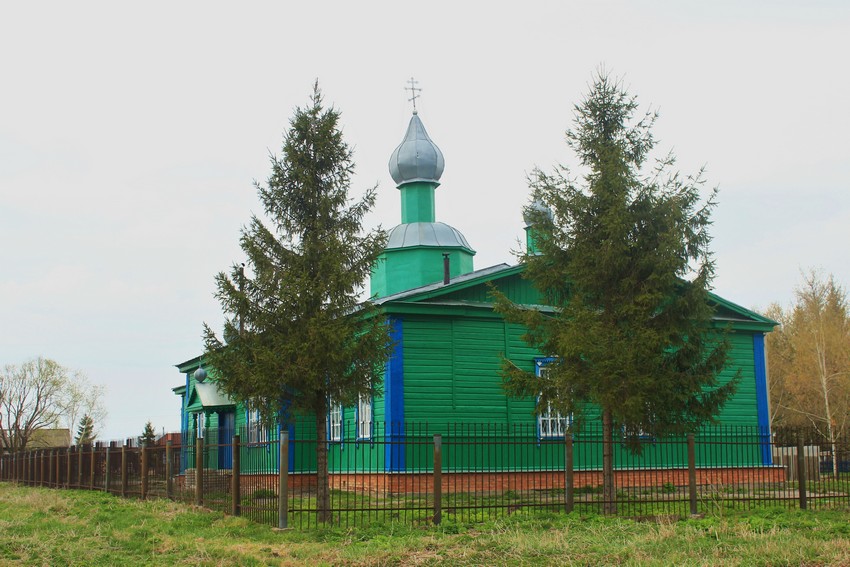 Таволжанка. Церковь Сергия Радонежского. фасады