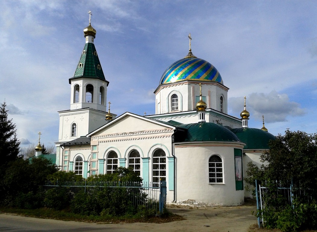 Кафедральный собор Троицы Живоначальной, Барыш (Барышский район, Ульяновская область). фасады