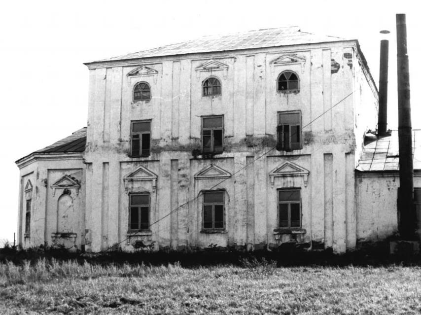 Церковь Троицы Живоначальной, Ждамирово (Сурский район, Ульяновская область). архивная фотография, Фотография В. Перфильева (1975 г.) из Паспорта объекта культурного наследия
