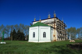 Ждамирово. Церковь Троицы Живоначальной