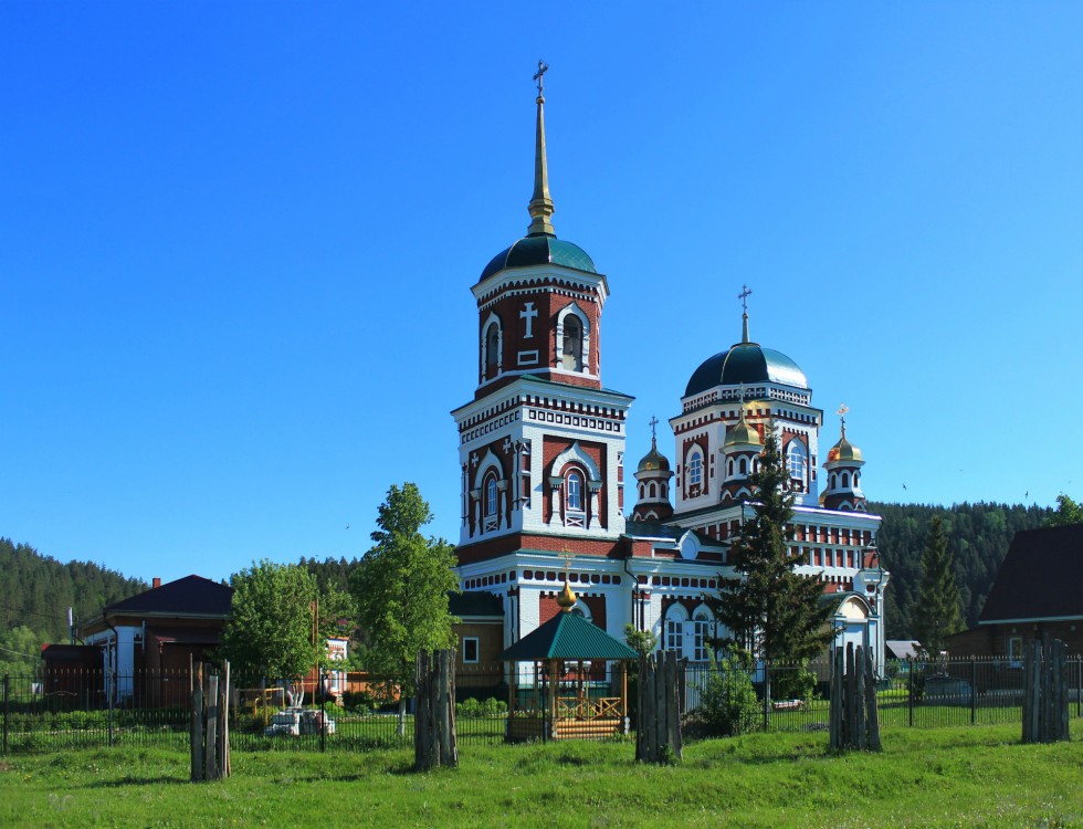 Церковь Николая Чудотворца (летняя), Новая Ханинеевка (Барышский район, Ульяновская область). фасады