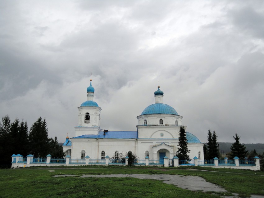 Церковь Покрова Пресвятой Богородицы, Малая Хомутерь (Барышский район, Ульяновская область). фасады