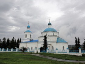 Малая Хомутерь. Церковь Покрова Пресвятой Богородицы