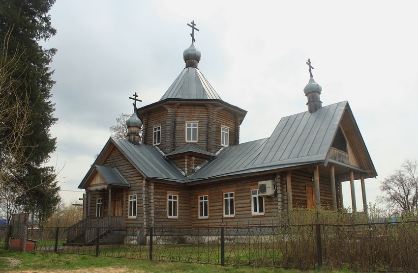 Церковь Николая Чудотворца, Труслейка (Инзенский район, Ульяновская область). общий вид в ландшафте