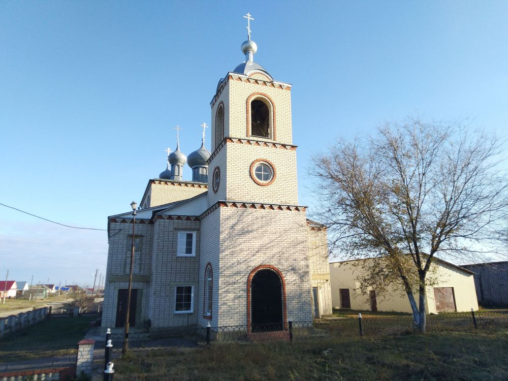 Баевка. Церковь Михаила Архангела (новая). фасады