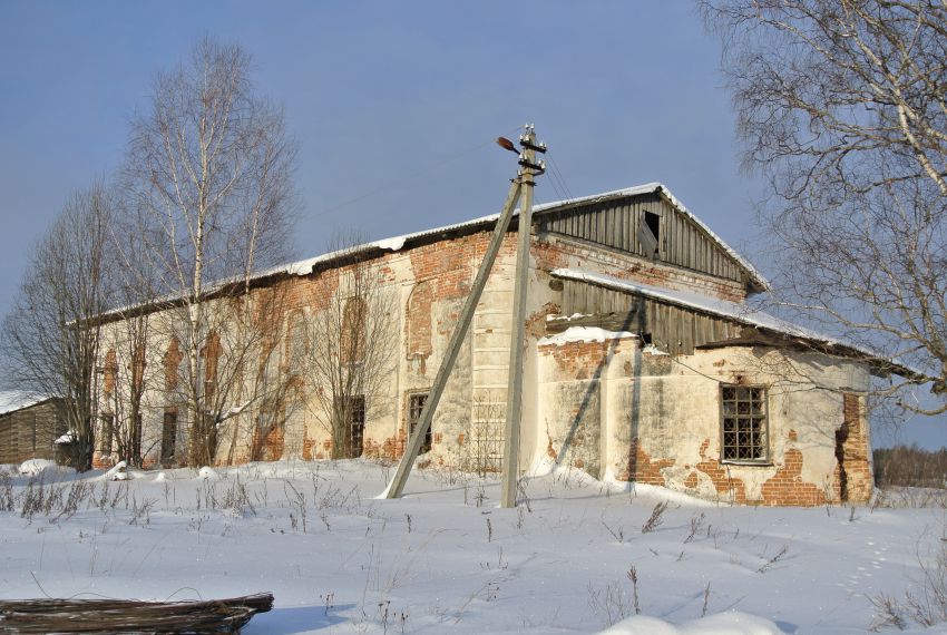 Поповка-Каликинская (Каликинский погост). Церковь Георгия Победоносца. фасады