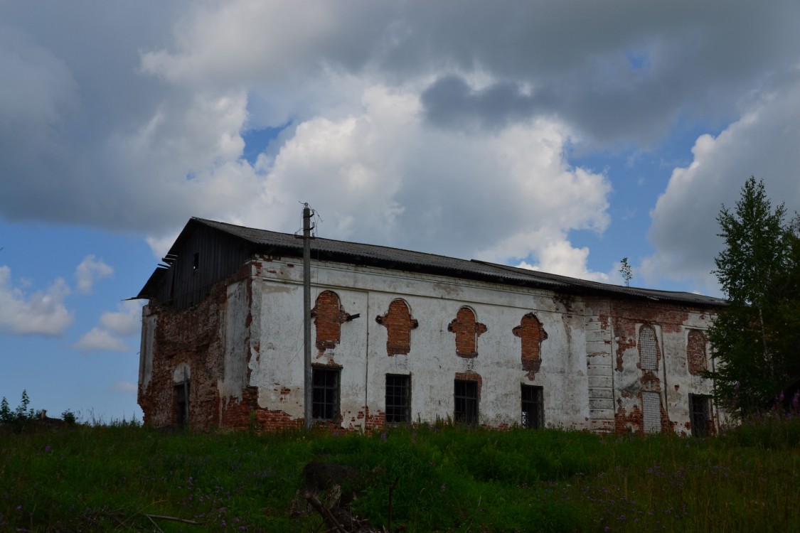 Поповка-Каликинская (Каликинский погост). Церковь Георгия Победоносца. фасады