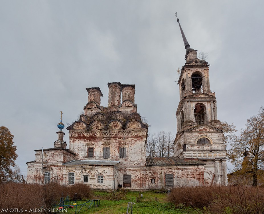 Церковь Троицы Живоначальной, Ликурга (Буйский район, Костромская область). фасады