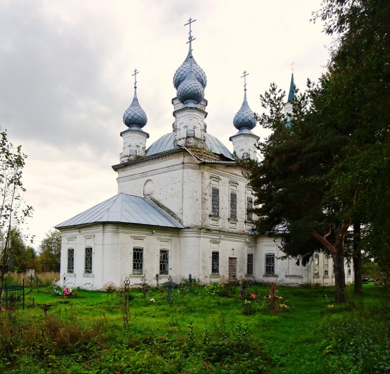 Церковь Троицы Живоначальной, Сандогора (Костромской район, Костромская область). фасады
