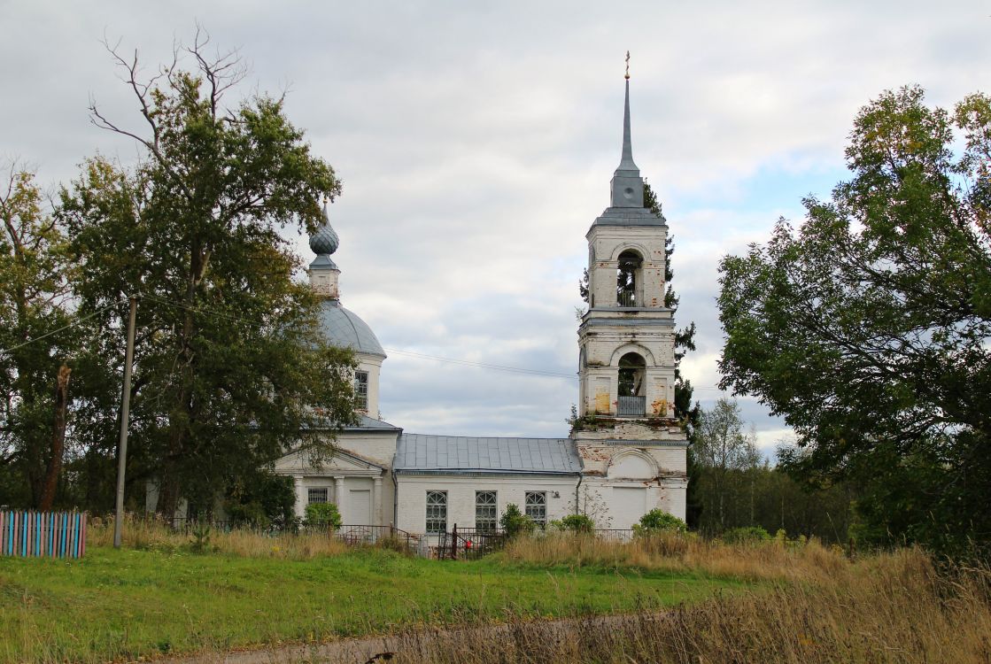Фоминское. Церковь Димитрия Прилуцкого. фасады