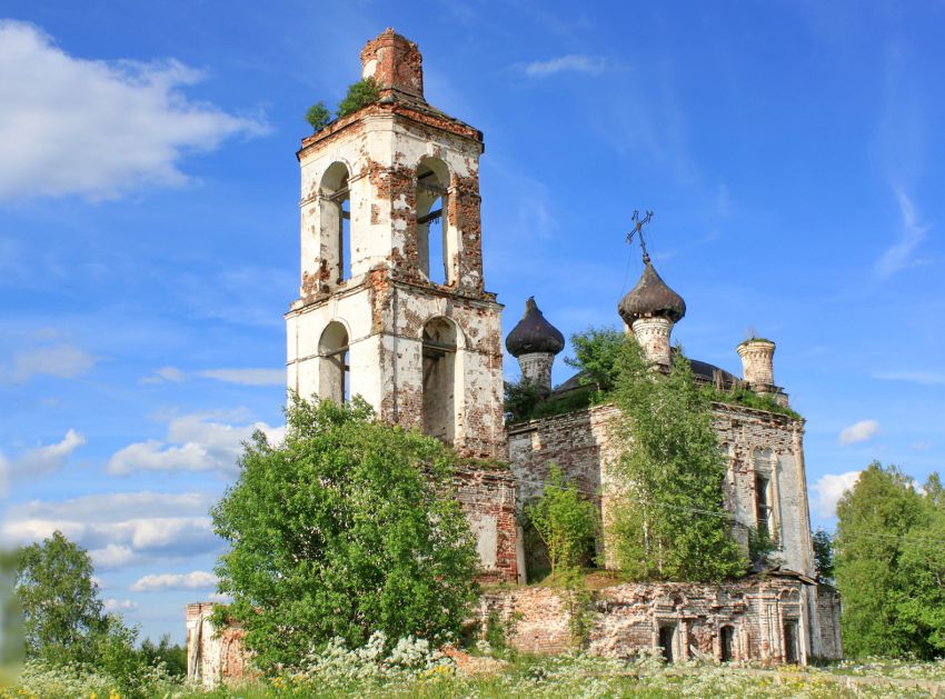 Терьково. Церковь Михаила Архангела в Крае. фасады