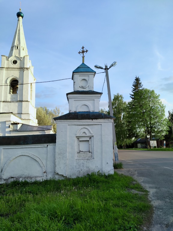 Неизвестная часовня, Долгомостьево (Луховицкий городской округ, Московская область). фасады