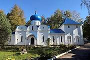 Новомосковск. Успенский мужской монастырь. Собор Успения Пресвятой Богородицы