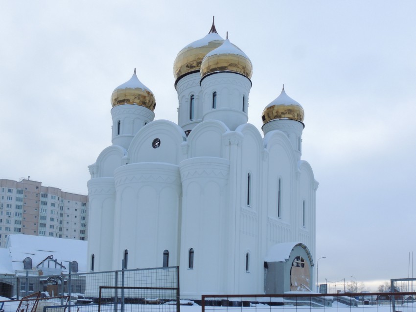 Южное Бутово. Церковь Стефана Пермского в Южном Бутове. фасады