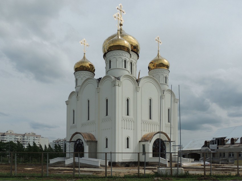 Южное Бутово. Церковь Стефана Пермского в Южном Бутове. фасады