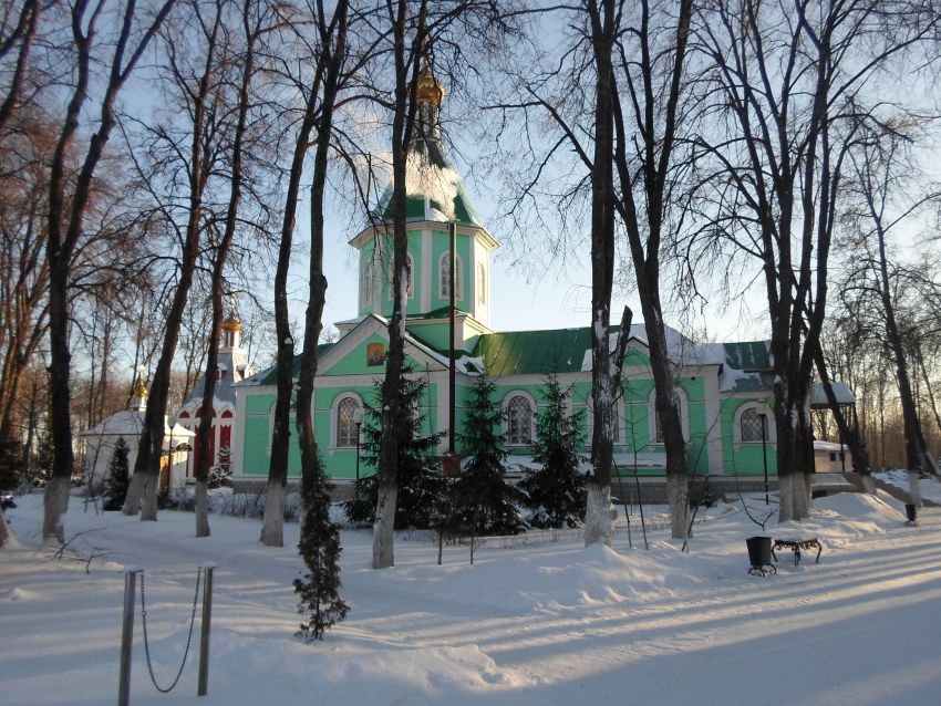 Монастырь Серафима Саровского. Церковь Серафима Саровского, Новомакарово (Грибановский район, Воронежская область). фасады