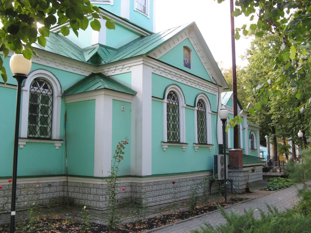 Монастырь Серафима Саровского. Церковь Серафима Саровского, Новомакарово (Грибановский район, Воронежская область). архитектурные детали, Северный фасад церкви 