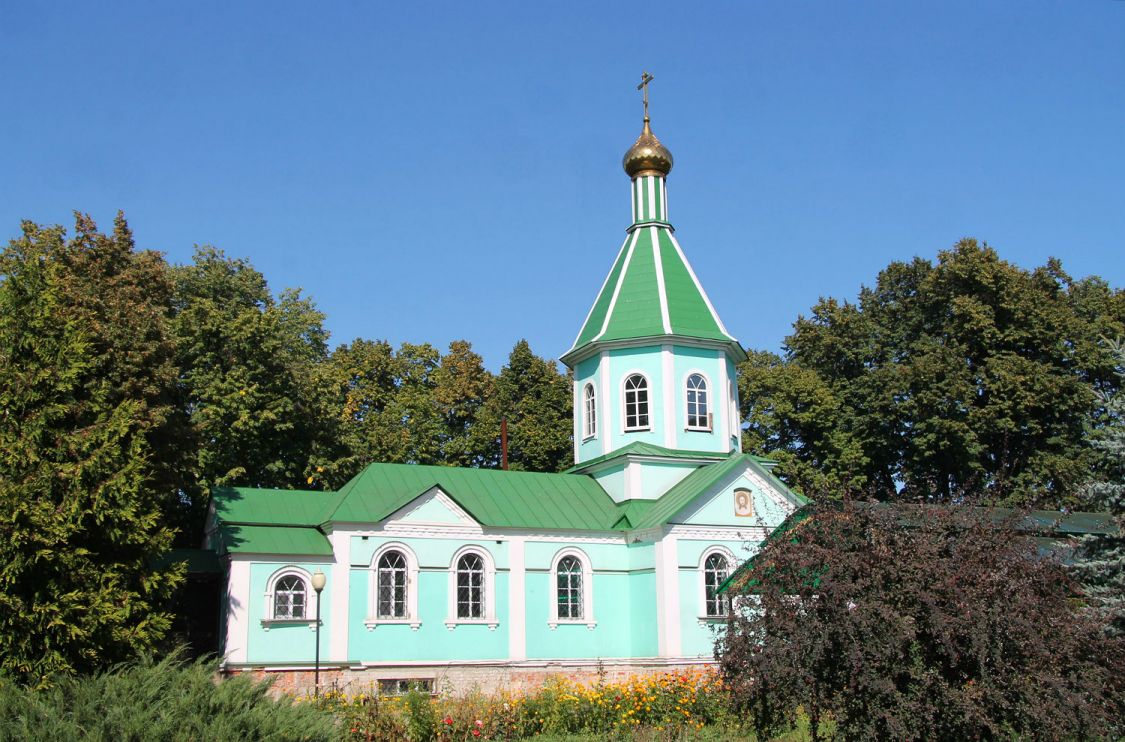 Новомакарово. Монастырь Серафима Саровского. Церковь Серафима Саровского. фасады