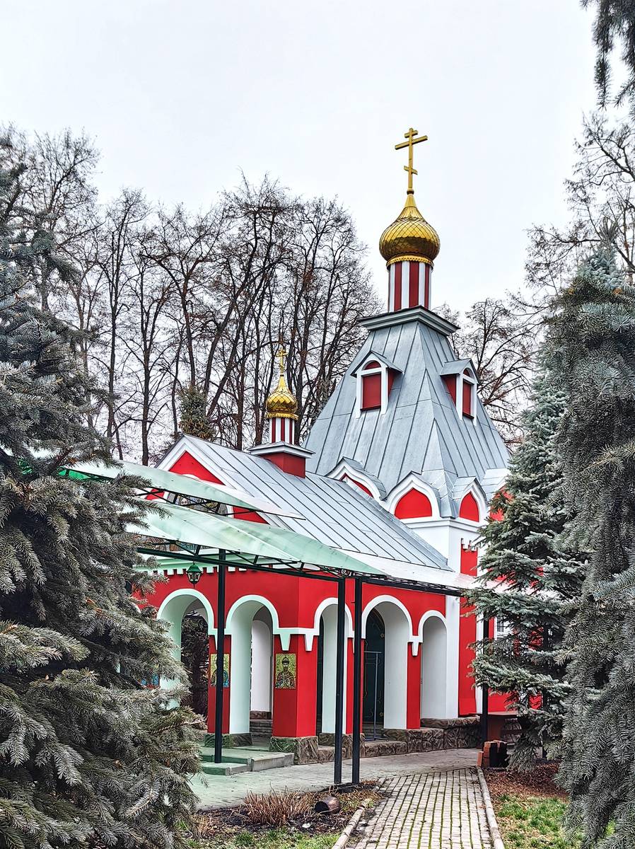 фасады. Монастырь Серафима Саровского. Церковь Царственных страстотерпцев, Новомакарово (Грибановский район, Воронежская область)