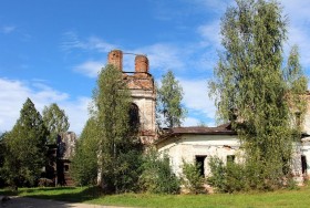 Кужбал. Храмовый комплекс. Церкви Воскресения Словущего и Рождества Пресвятой Богородицы