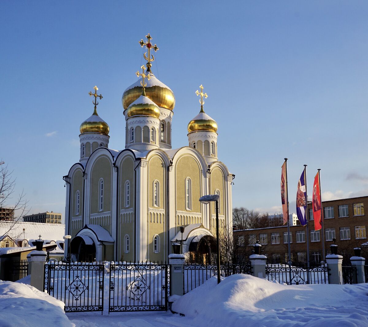 Церковь Спиридона Тримифунтского в Нагатинском затоне, Нагатинский затон (Южный административный округ (ЮАО), г. Москва). фасады