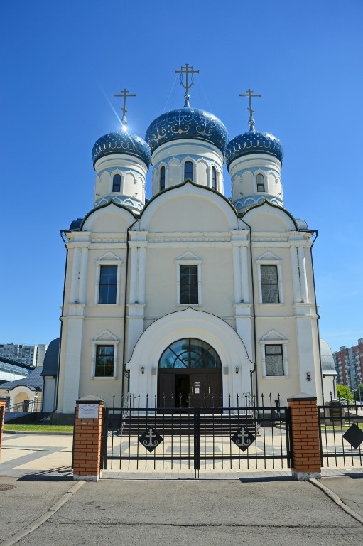 Южное Бутово. Церковь Феодора Ушакова в Южном Бутово. фасады