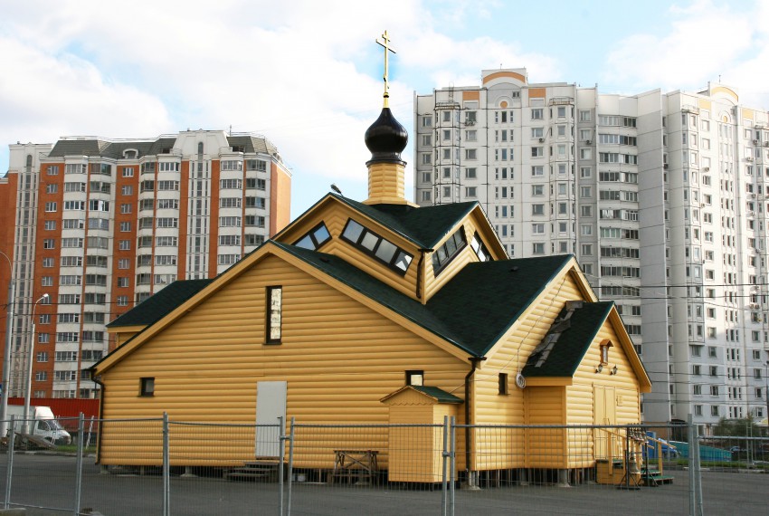 Церковь Луки (Войно-Ясенецкого) в Марьинском парке, Люблино (Юго-Восточный административный округ (ЮВАО), г. Москва). фасады