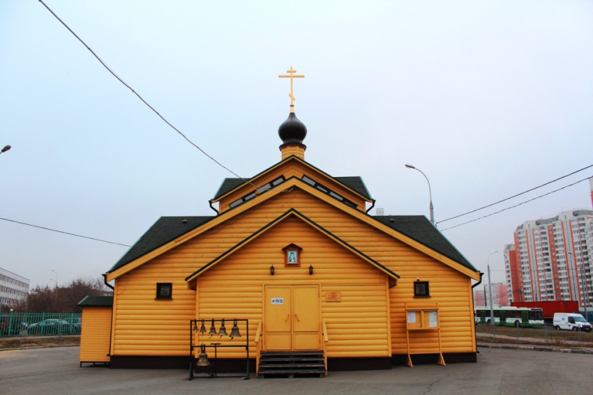 Люблино. Церковь Луки (Войно-Ясенецкого) в Марьинском парке. фасады, Вид с запада