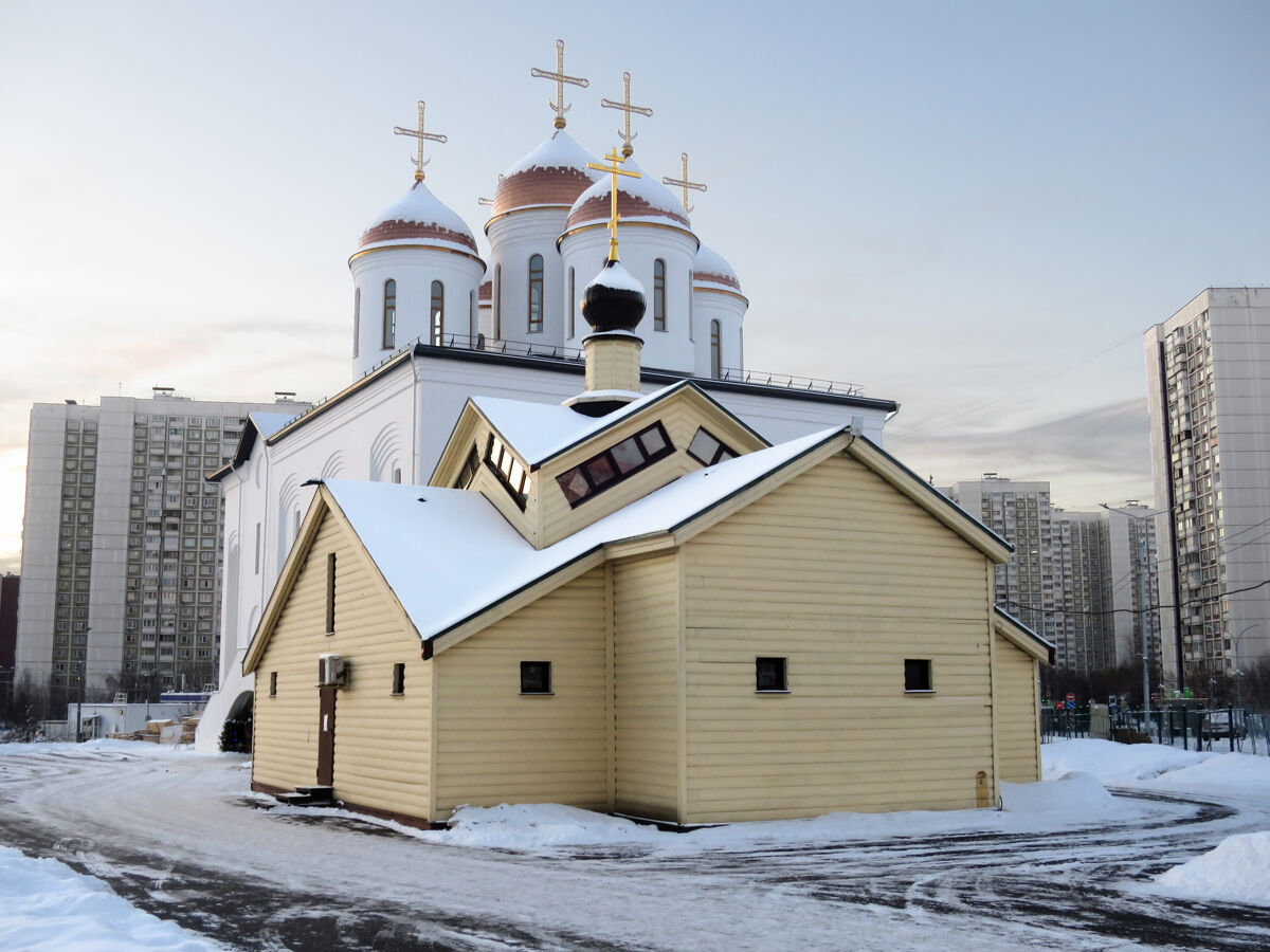 Церковь Луки (Войно-Ясенецкого) в Марьинском парке, Люблино (Юго-Восточный административный округ (ЮВАО), г. Москва). фасады