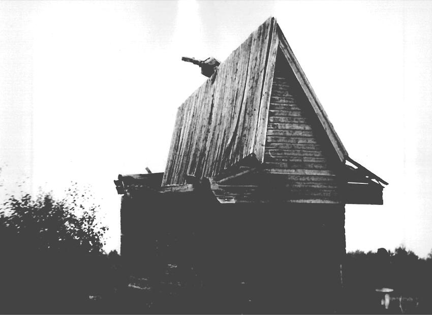 Часовня Георгия Победоносца, Зашондомье (Плесецкий район, Архангельская область). архивная фотография, Восточный фасад. Фотография архитектора Быковской, из паспорта памятника.