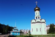 Часовня Сошествия Святого Духа, Вид с востока: слева - Духовская часовня, справа - Духовской храм.<br>, Новодвинск, Новодвинск, город, Архангельская область