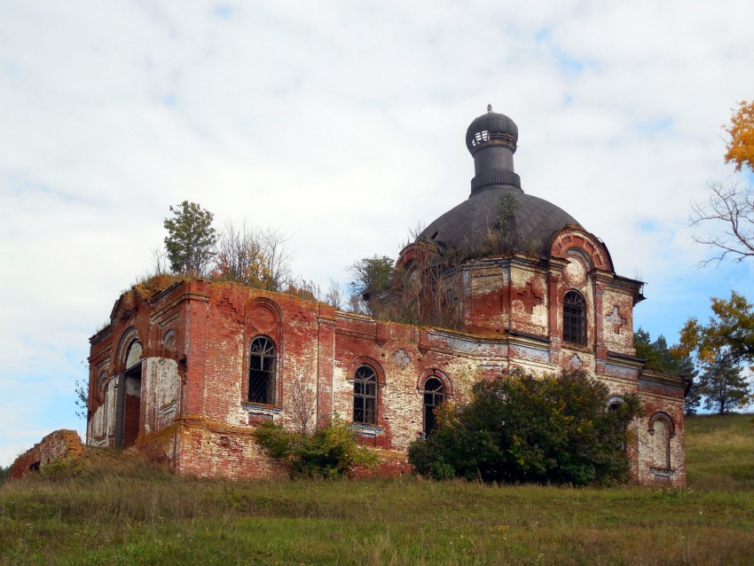 Церковь Петра и Павла, Крынды (Агрызский район, Республика Татарстан). фасады