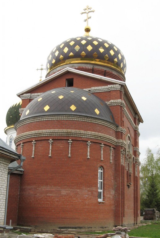 Орловка. Церковь Андрея Рублева. фасады, Восточный фасад храма с полукруглой апсидой 