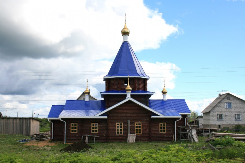 Межадор. Церковь Введения во храм Пресвятой Богородицы. фасады