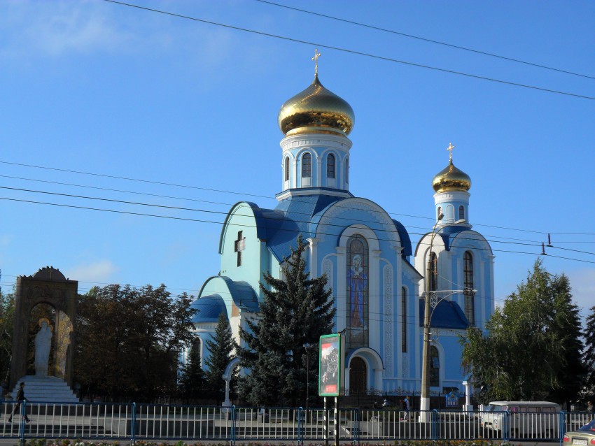 Луганск. Церковь иконы Божией Матери 