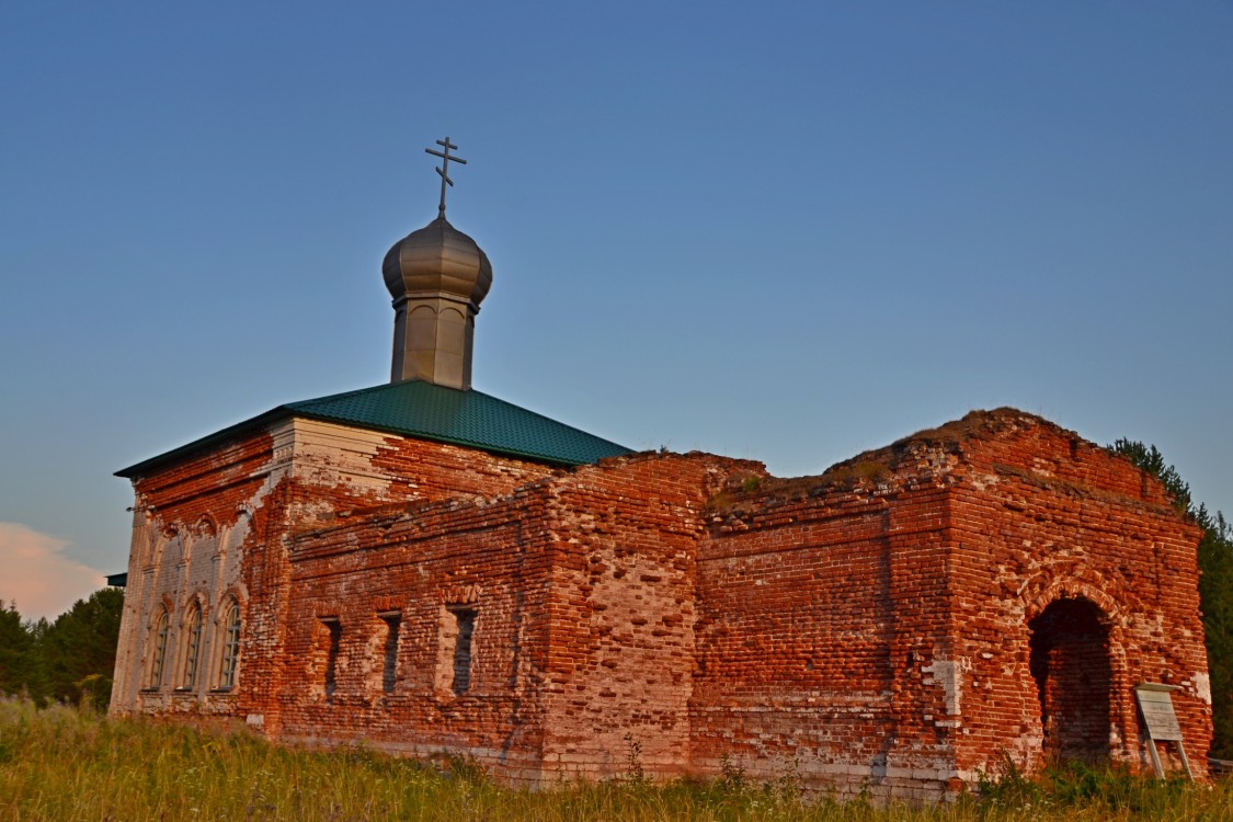 Погост (Ныкола). Церковь Рождества Христова. фасады