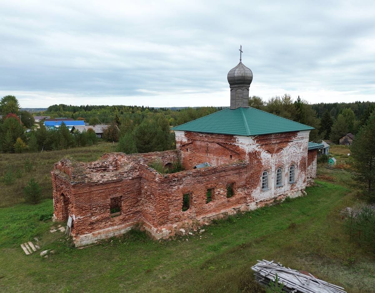 Церковь Рождества Христова, Погост (Ныкола) (Холмогорский район, Архангельская область). фасады