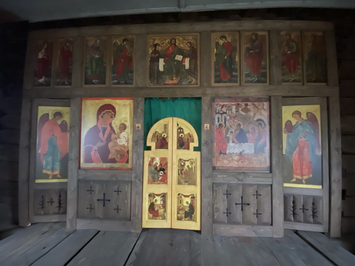 Церковь Троицы Живоначальной, Соезерская Пустынь (Верхнетоемский район, Архангельская область). интерьер и убранство, После проведения консервационных работ отрядом НебоЗовет! в рамках проекта Общее Дело