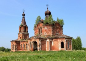 Елёво (Петропавловское), урочище. Церковь Петра и Павла