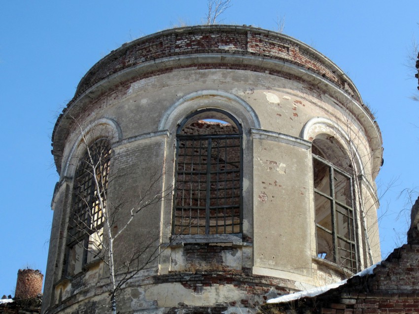 Церковь Троицы Живоначальной на погосте Баранья Гора, Кунино (Кувшиновский район, Тверская область). архитектурные детали, Главный световой барабан