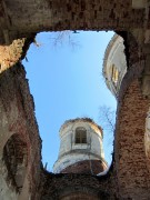 Церковь Троицы Живоначальной на погосте Баранья Гора, Обрушенный свод с северной стороны от главного светового барабана<br>, Кунино, Кувшиновский район, Тверская область